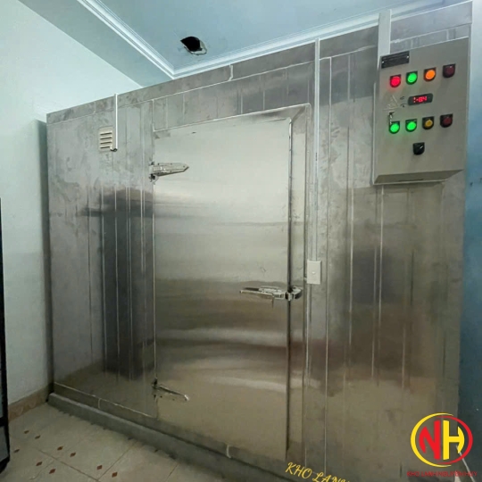 KHO ĐÔNG PU INOX
