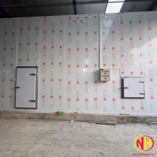 KHO LẠNH 2 TẦNG TRỮ HẢI SẢN 